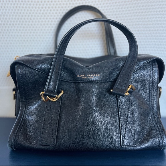 Marc Jacobs Handbags - Marc Jacobs Black Leather Handbag, 2 way